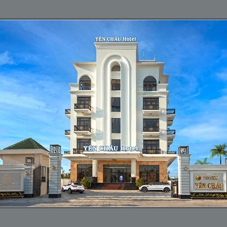 Отель Khach San Yen Chau Чау-Док Экстерьер фото