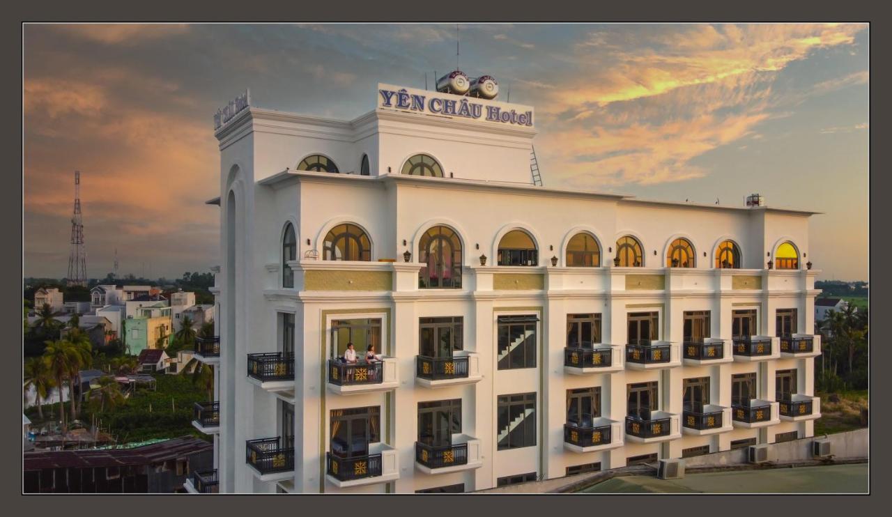 Отель Khach San Yen Chau Чау-Док Экстерьер фото