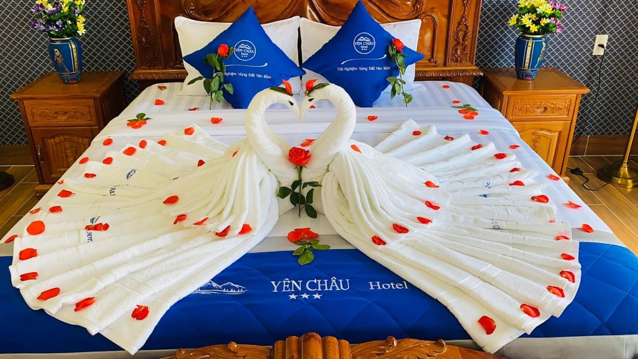 Отель Khach San Yen Chau Чау-Док Экстерьер фото
